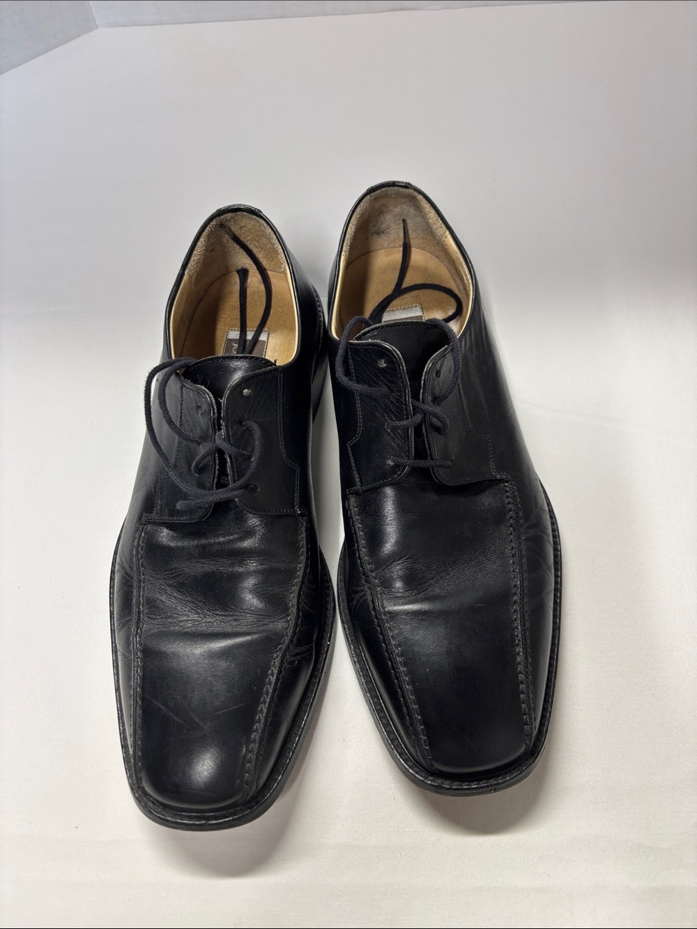 Johnston & Murphy Black Leather Lace-Up Derby Shoes